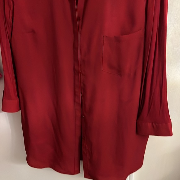 SALE!! NWOT LE CHATEAU BLOUSE 🔥🔥🔥🔥 - Picture 3 of 9